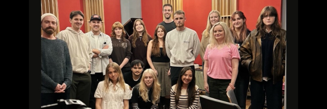 Students attending Mercury fringe event at Collingwood