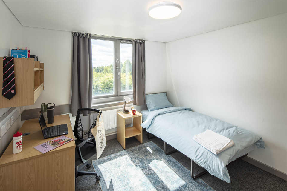 Stephenson Cooper paired en suite