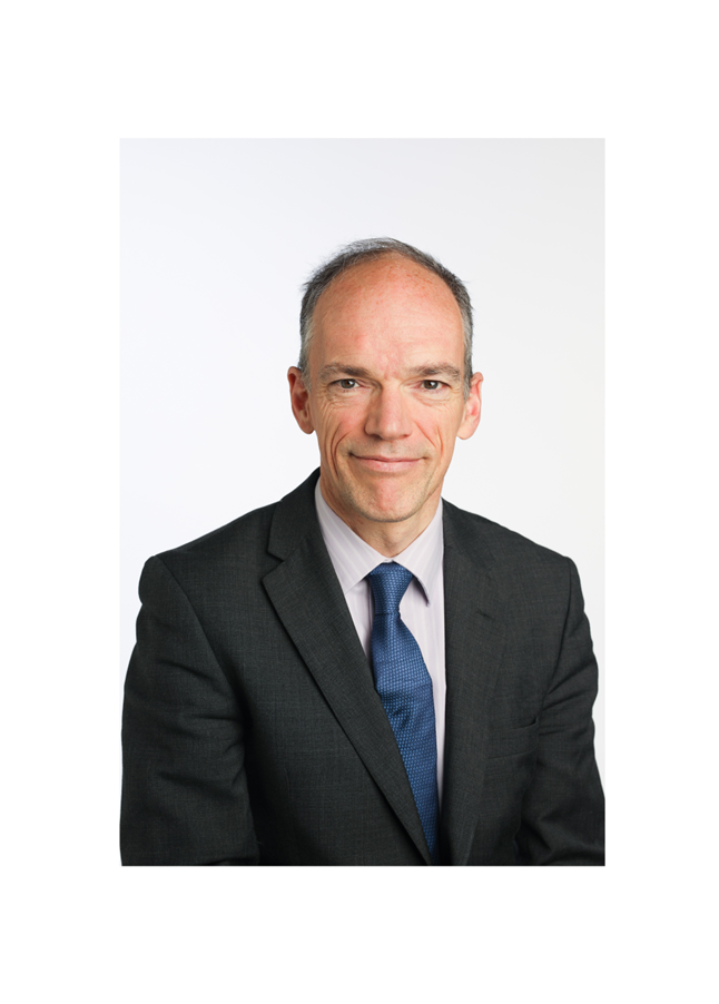 Volker Roeben White Border