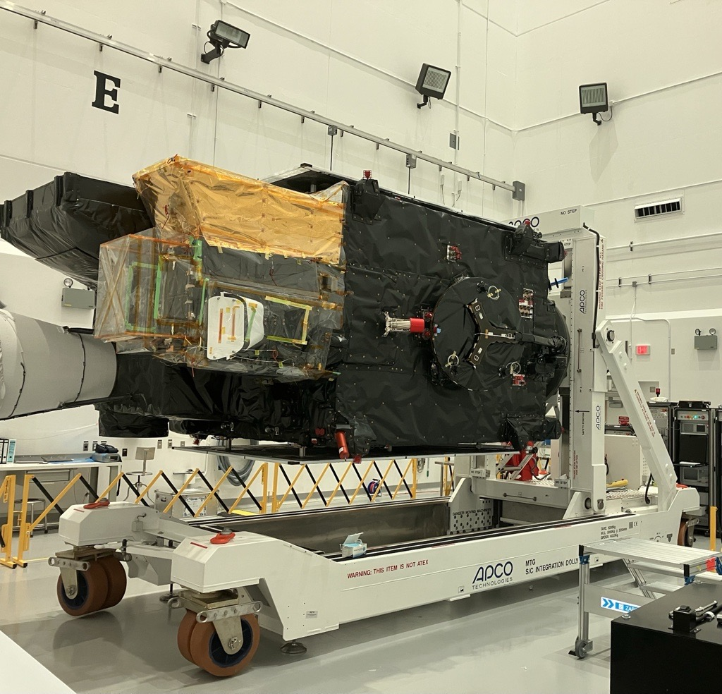 Sentinel-4 on MTG-S1 in the cleanroom at Astrotech