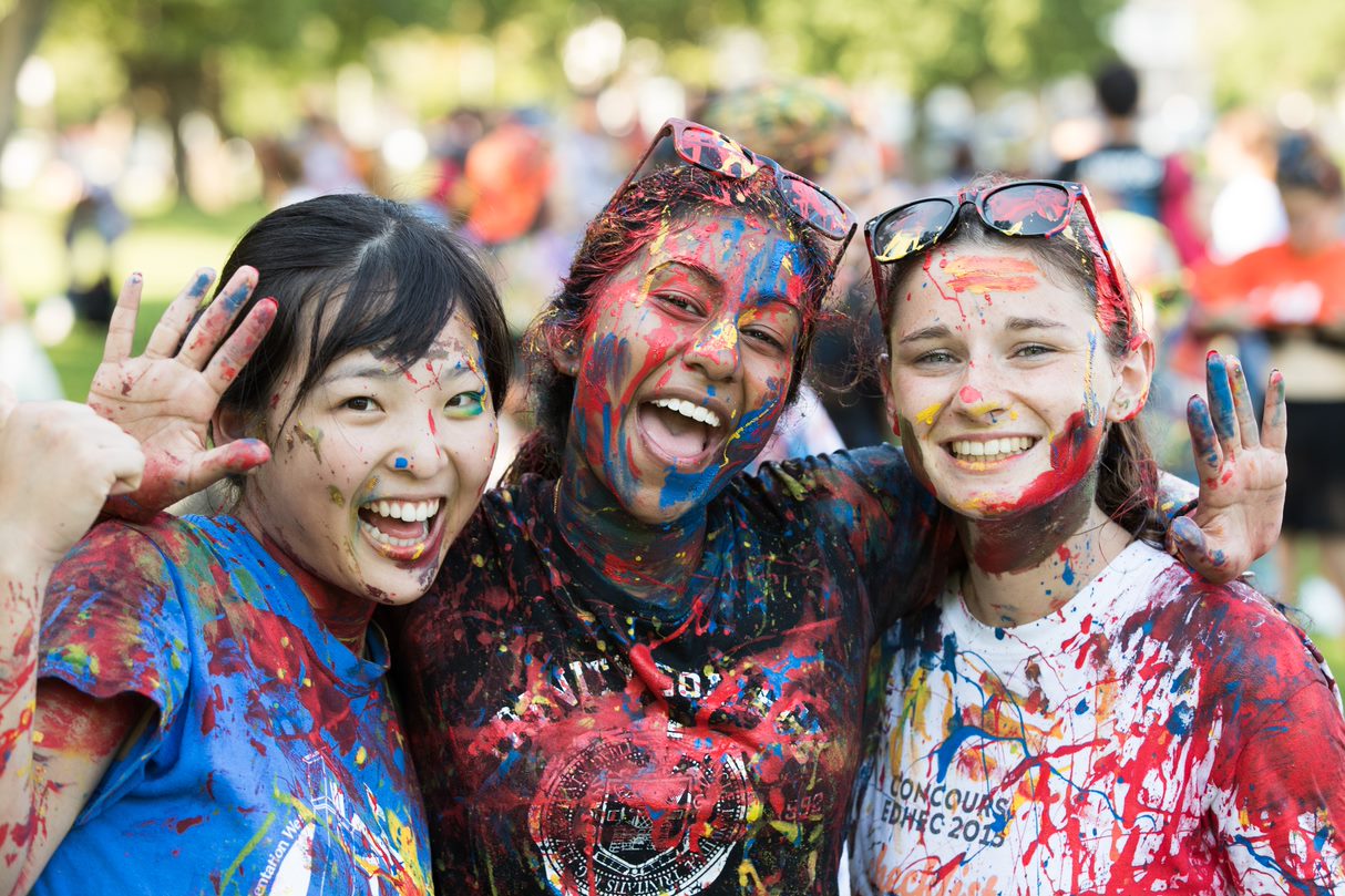 Students at Queen's induction