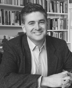 Headshot of Simon Oliver